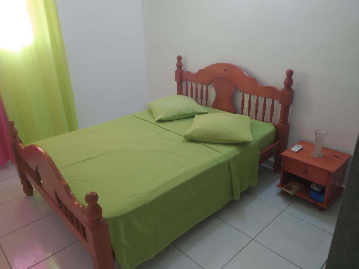 Villa Soleil De Surgy 상트 안느 외부 사진